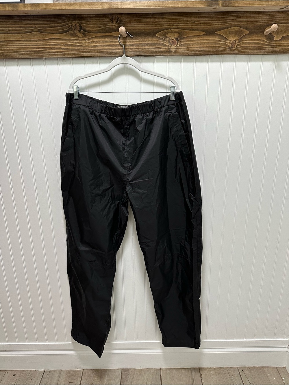 Gravel Gear Black Packable rain pants elastic waist zip pockets zip legs xl